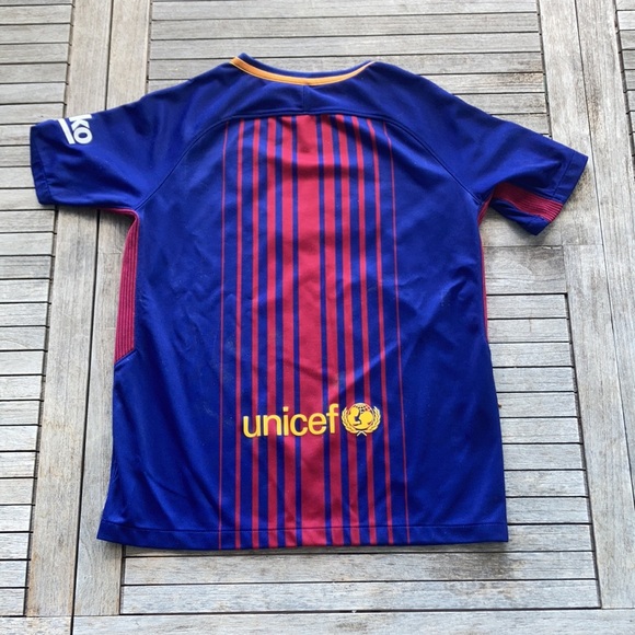 FC Barcelona 17/18 YL Jersey Practically new - Picture 2 of 2